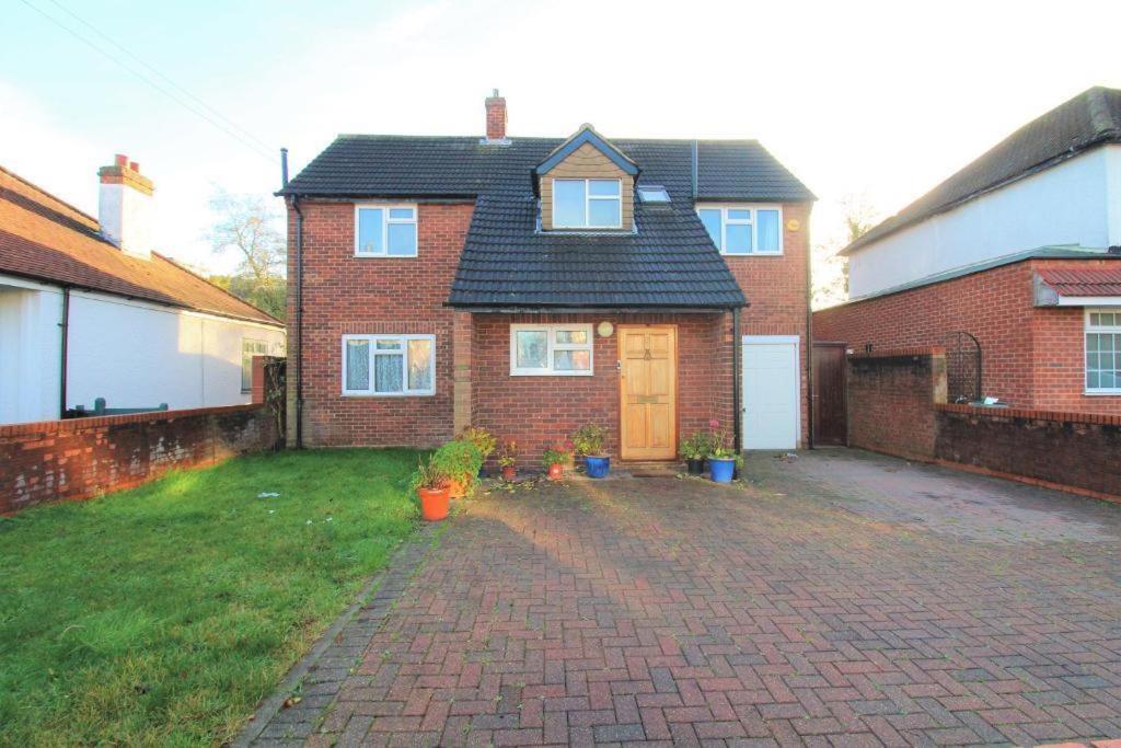 The Heathrow Lodge London Uk Harmondsworth Екстериор снимка